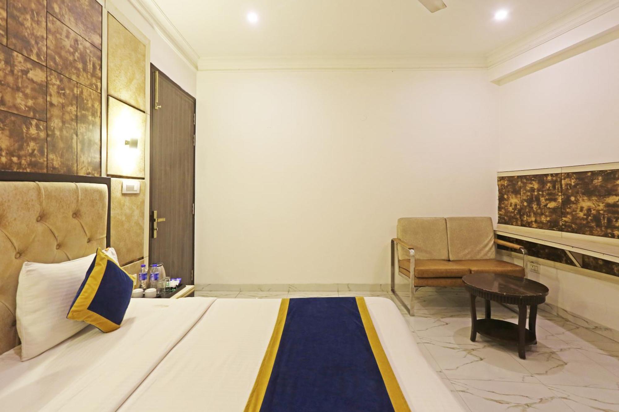 The Almora Residency - Complimentary Airport Trasnfer Hotel New Delhi Exterior photo